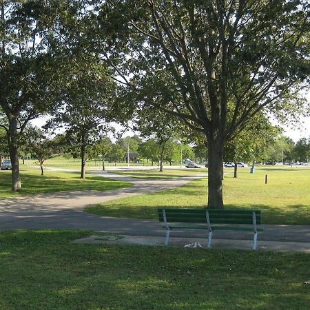 جونز بيتش هوتل Wantagh المظهر الخارجي الصورة